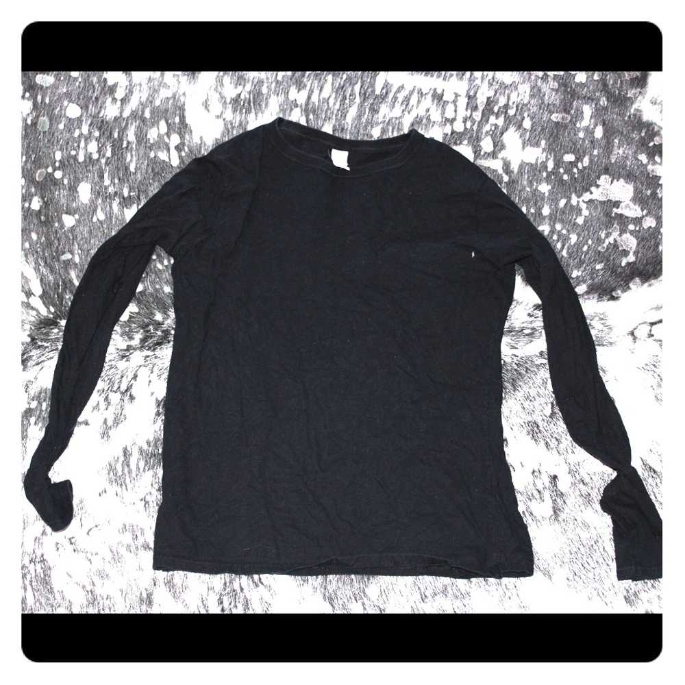 Simple black long sleeve shirt